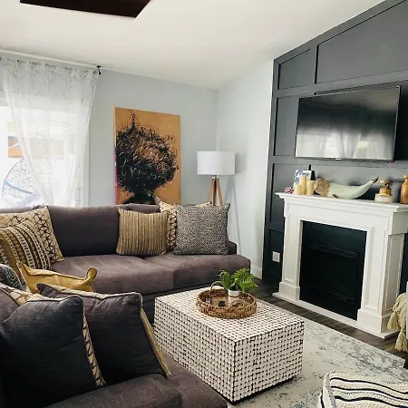 Waterfront Home Just Minutes To Beach